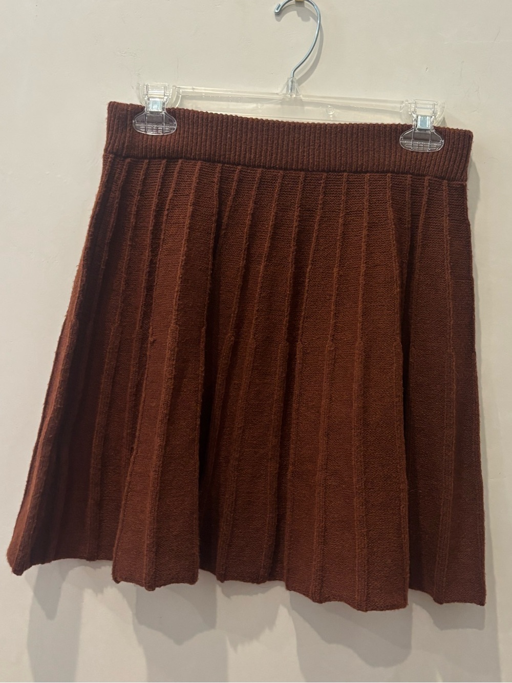 SHEIN Chestnut Pleated Knit Mini Skirt - Picture 2 of 5